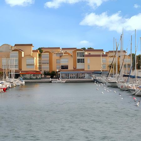 Appartement Gruissan: Cozy 1-Bedroom with Shared Pool and Beach Proximity Exterior photo